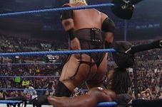 Rikishi Tantang Kim...