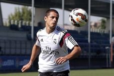 Penampilan Chicarito...