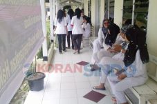 Dokter Mogok, Pelayanan...