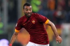 Ashley Cole Ogah Kembali...