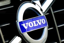 Volvo Tarik Diri di...