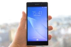 Dua Versi Xperia Z Siap...