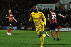 Rodgers: Sterling Lebih...
