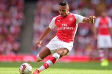 Liverpool Waspadai Alexis...