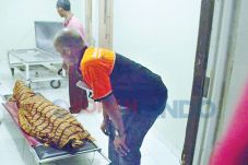 Tahanan Lapas Bunuh...
