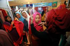 Tips Atasi Masalah Rambut...