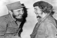 Fidel Castro Kadang...