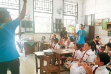 Edukasi Sanitasi di...