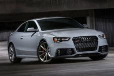 Audi Rilis RS 5 Coupe...
