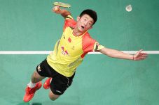 Chen Long Lengkapi Gelar...