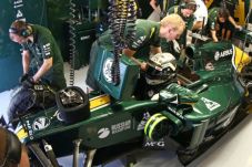 Bangkrut, Caterham Masih...