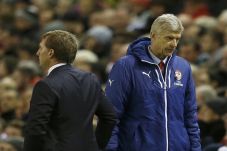 Wenger Frustasi Lihat...