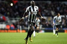 Gelandang Newcastle...