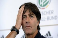 Loew Ingin Latih Klub