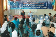 Tanamkan Pendidikan...