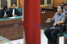 Abdul Hadi Didakwa Gelapkan...