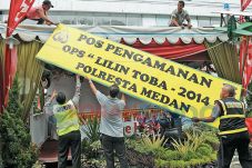 Tim Medis Siaga di 10...