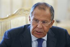 Lavrov: Ukraina Bermain...