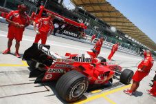 Marchionne Yakin 2015...