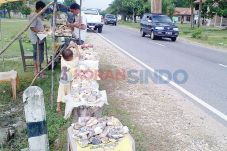 Camat Larang Jualan...