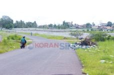 Sampah Masih Berserakan...