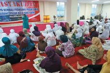 Pedagang Bulu Belum...