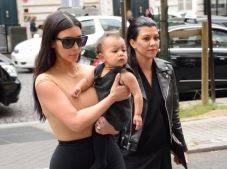 Kim Kardashian Sewa...