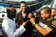 Asamoah Gyan Tepikan...