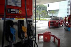 Premium Dihapus, Asing...