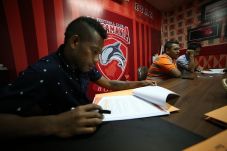 PBFC Resmi Ikat Okto...