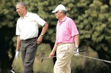 Obama Main Golf di Hawaii,...