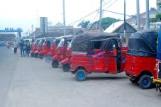 Angkutan Bajaj Mulai...
