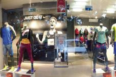 Nike Buka Factory Store...