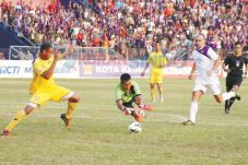 Keputusan Aneh Persik