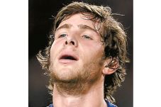 Stoke Tertarik Roberto
