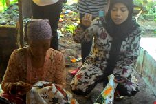 Batik Madura Joko Tole...
