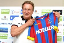 Palace Pecat Warnock