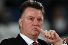 Van Gaal Meradang, Dijamu...