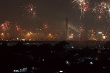 Puluhan Miliar Siap...