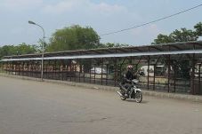 Tiga Tahun, Shelter...