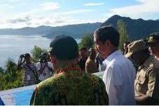 Jokowi Tinjau Pembangunan...