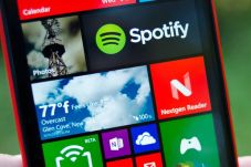 Windows Phone Kalahkan...