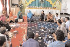 Renovasi Rumah Lansia...