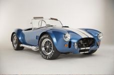 Shelby Rilis Cobra Spesial...