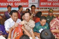 Kemendag Cabut Izin...