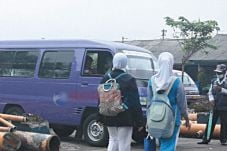 BBM Turun, Tarif Angkota...