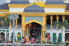 Lokasi Wisata Dipadati...