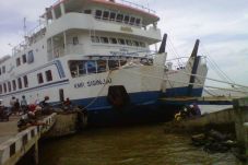 Penyeberangan Jepara-Karimunjawa...
