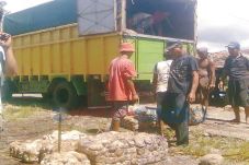 Januari, Harga Karet...