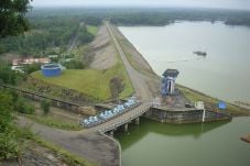 Wisata di Waduk Serbaguna,...